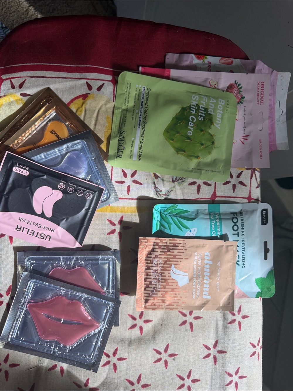 Multi-Use Women’s Skincare Mask Set - Pink, Green, Peach